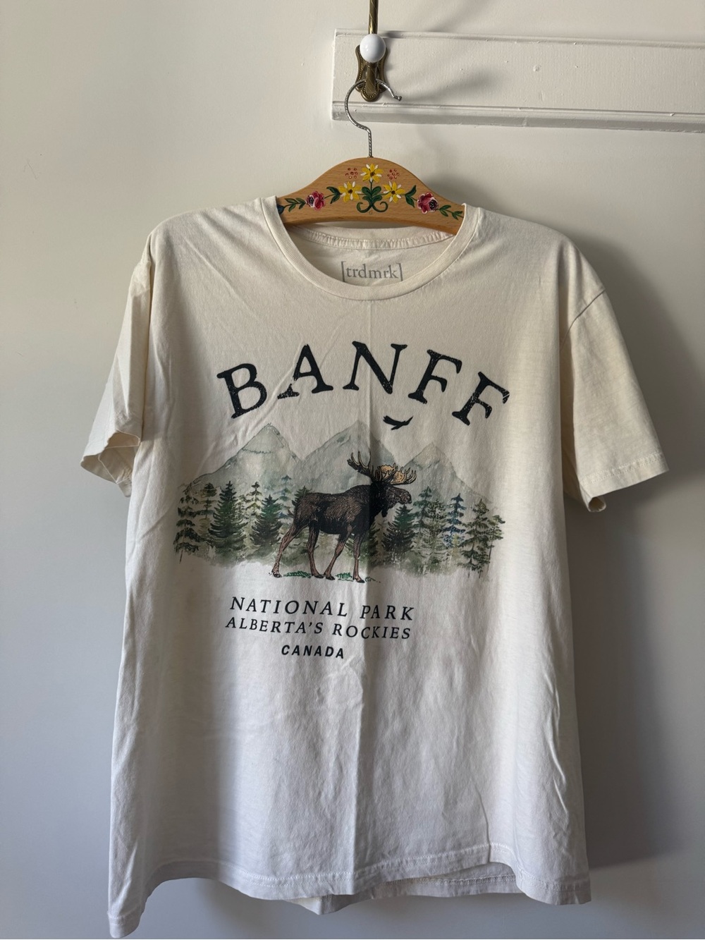 Banff Moose Graphic Tee - Cream